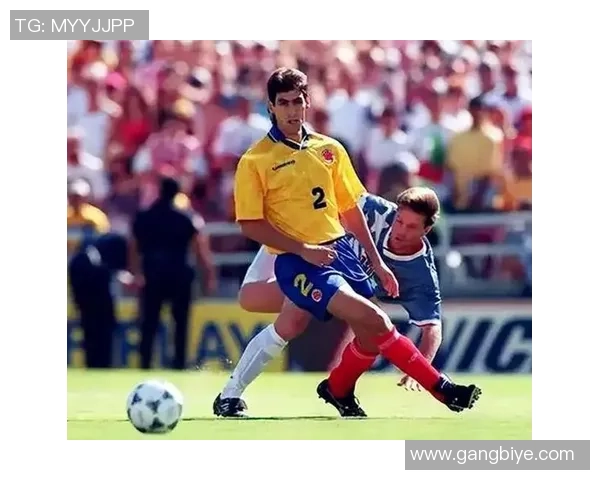 足球明星的日常生活瞬间合集精彩图文分享与背后的故事揭秘